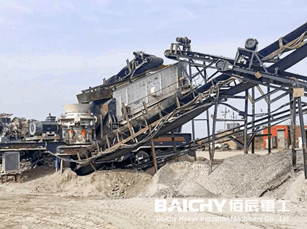 Close-up of the Wheel-Mounted Mobile Jaw Crushing Station for Coarse Granite Crushing