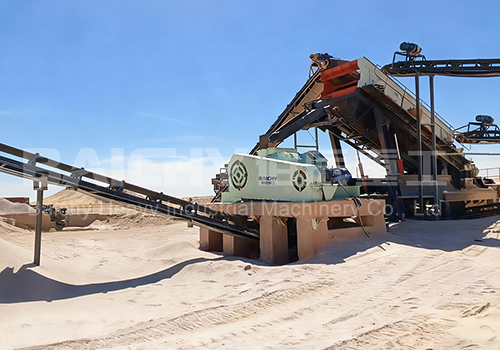 PG1000&times;800 four-roller crusher close-up at Lebanon sand plant