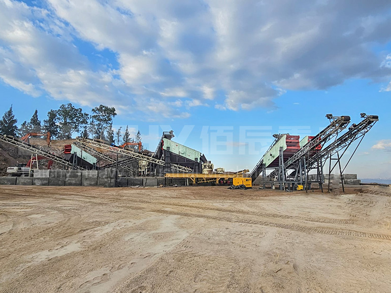 4× 4YK1860 Vibrating Screen + Spiral Sand Washer: River Pebble Screening & Washing Upgrade Solution