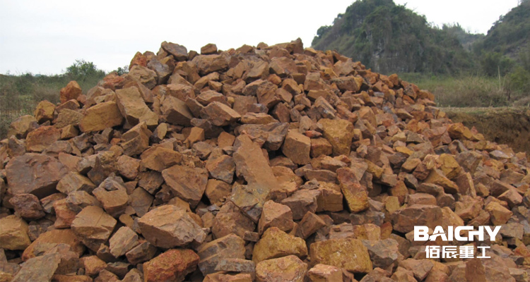What-stone-crushers-can-crush-aluminum-ore.jpg