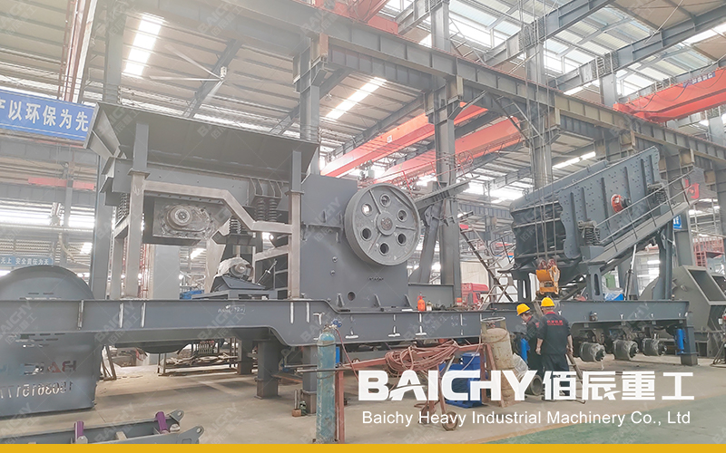 Three Combinations Mobile Crushing Plant.jpg