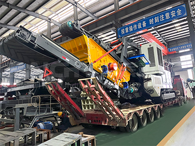 BAICHY tracked mobile impact crusher front view - feed hopper facing camera