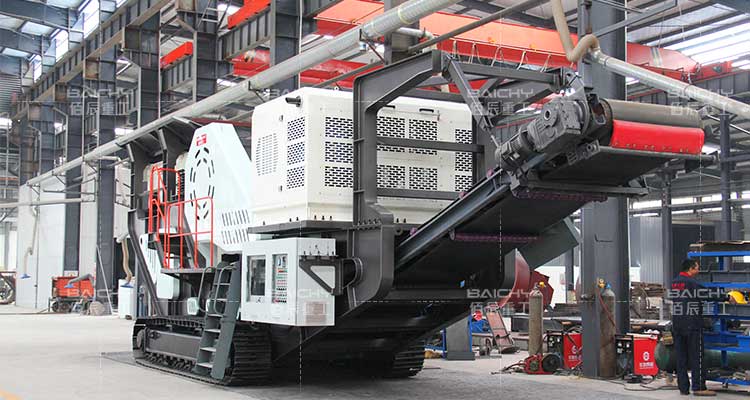 What factors affect the price of a 100t/h crawler mobile crushing plant?