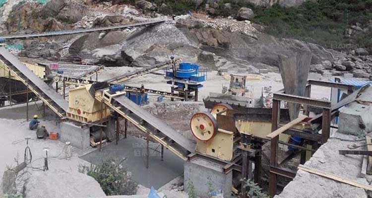 Jaw-crusher-customer-site.jpg