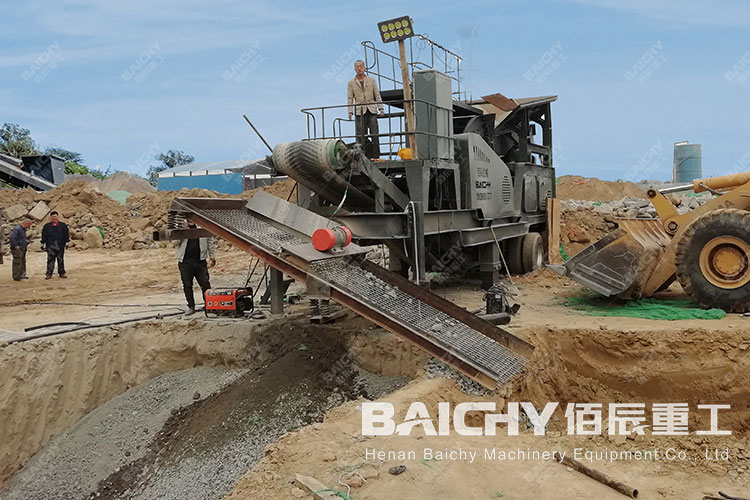BaichyCrusher-designs-crushers-for-crushing-recycled-concret