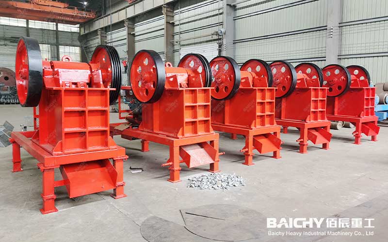 Mobile-Diesel-Jaw-Crusher-PE250x400-For-Basalt-Crushing-20tp