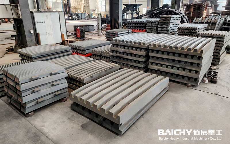 Jaw-crusher-jaw-plate-accessories.jpg