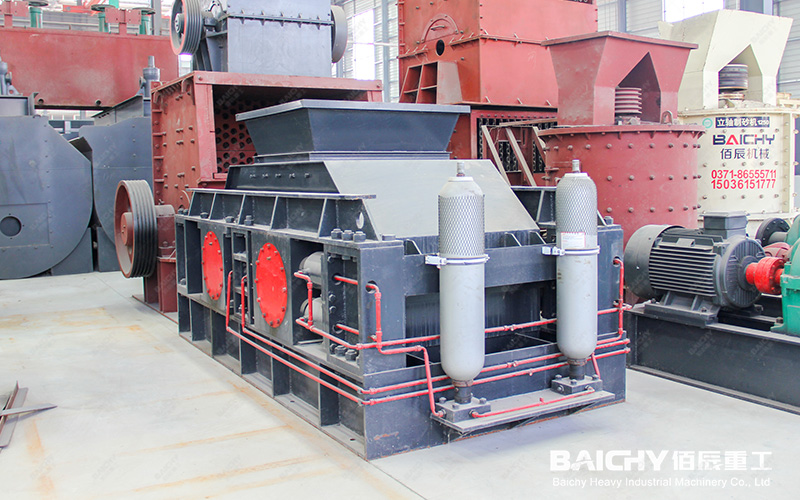 double roller  crusher.jpg