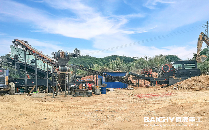 Looking for a Flexible Crushing Solution for Basalt? How Can a 200TPH Tyre-Mounted Mobile Crusher Plant Boost Your Project ROI?