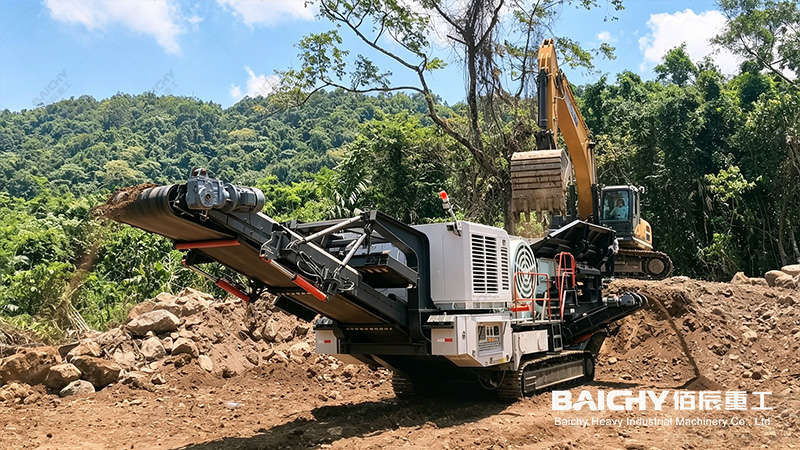 Why Did a Client in the Philippines Choose a Crawler-Mounted Mobile Jaw Crusher for Processing High-Hardness Pebbles?