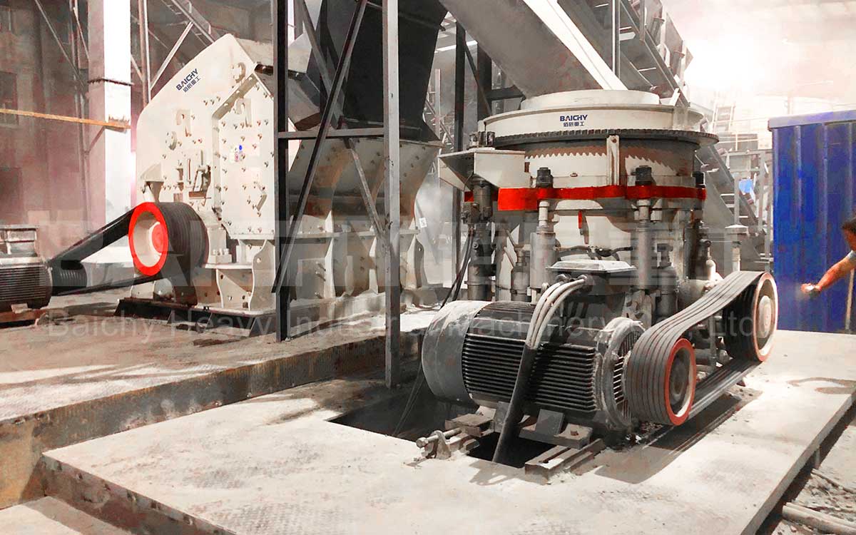 Hydraulic cone crusher customer site