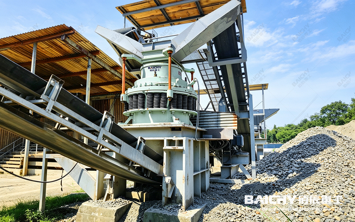 PYB900 Spring Cone Crusher Operating at a River Pebble Crushing Site