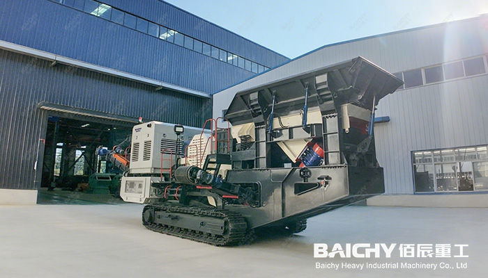 Crawler crushing station models