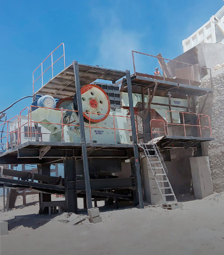 Mobile crushing plant