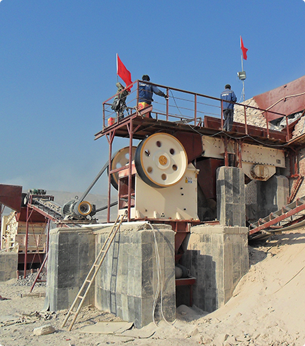 Mobile crushing plant