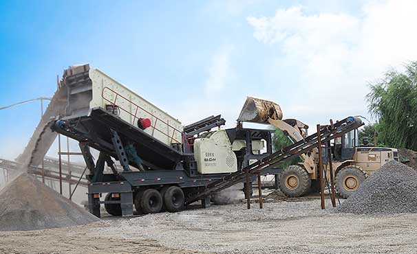 mobile-concrete-crusher